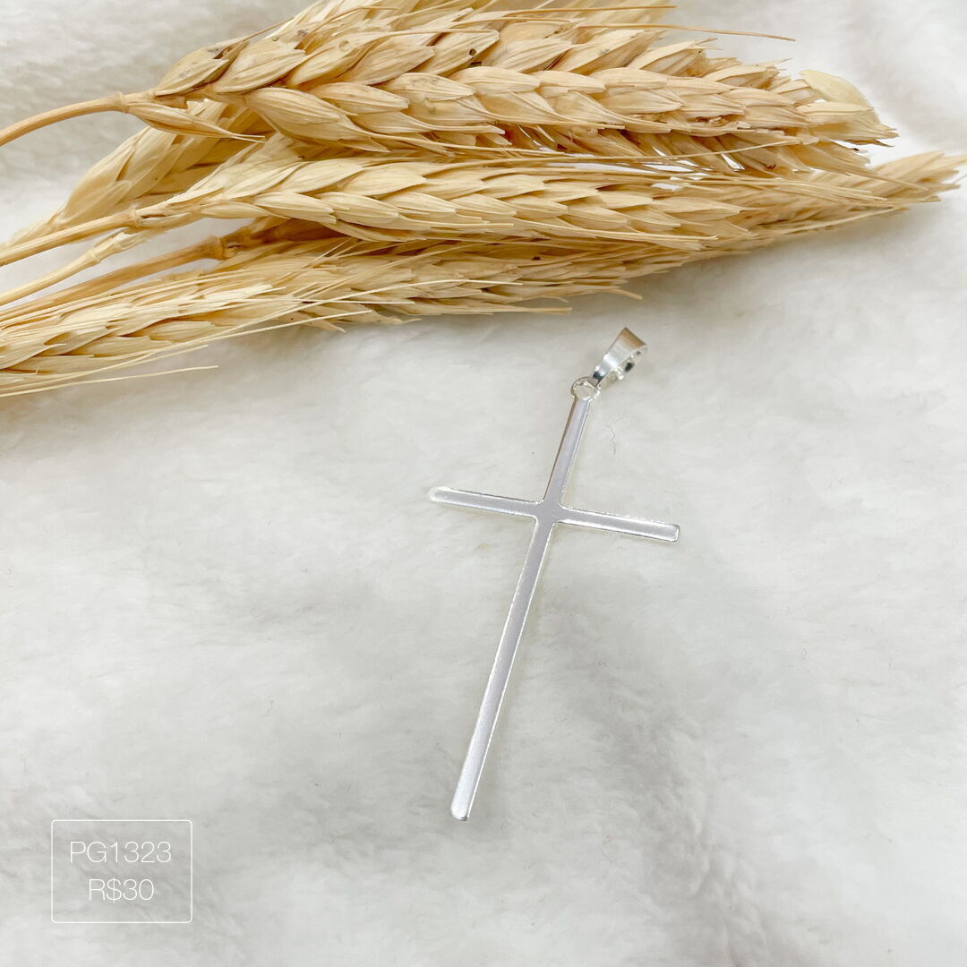 Pingente de Crucifixo GG Liso Prateado